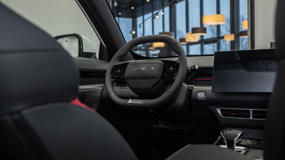 Кроссовер Jetour Dashing у дилера в автосалоне