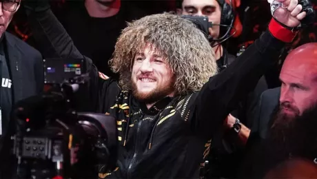 легкий вес, UFC, бой, чемпион