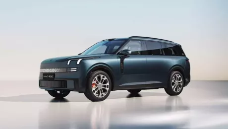 Lynk & Co 900