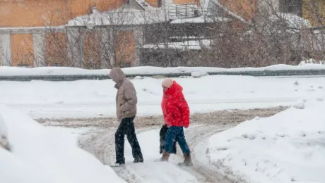 способы предотвращения падений на льду