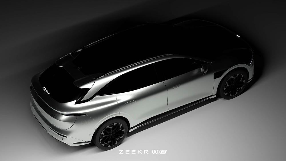 Zeekr 007 GT универсал сбоку сзади