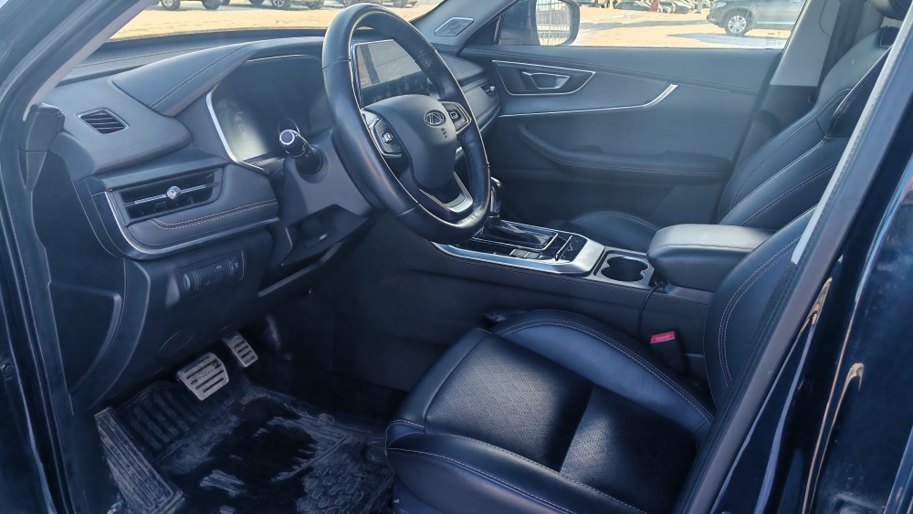Интерьер Chery Tiggo 8